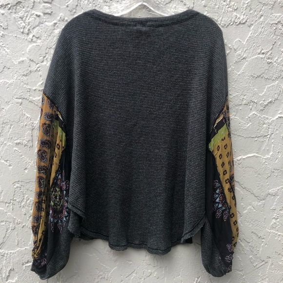 WE THE FREE PEOPLE Blossom Thermal Long Sleeve Size Small (Runs large) - Picture 5 of 11